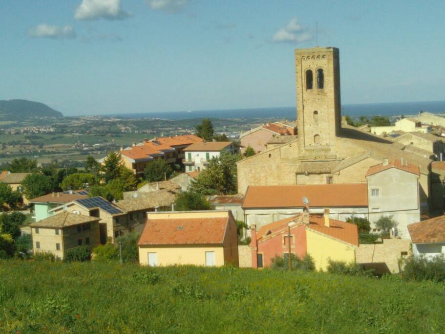 panorama con vista della casa in basso
