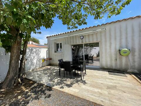 Your accommodation in Villetelle "Le Lou clapas"