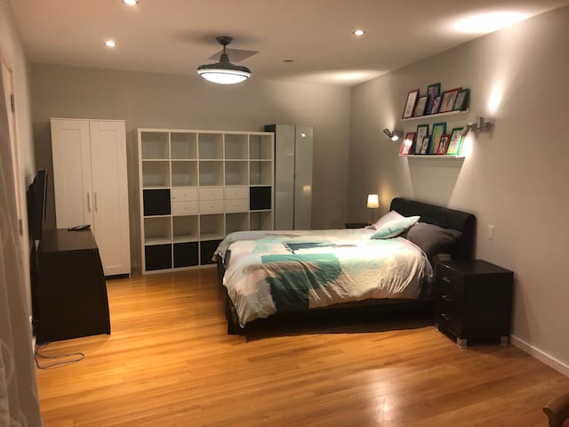 North Curl Curl Home with a View