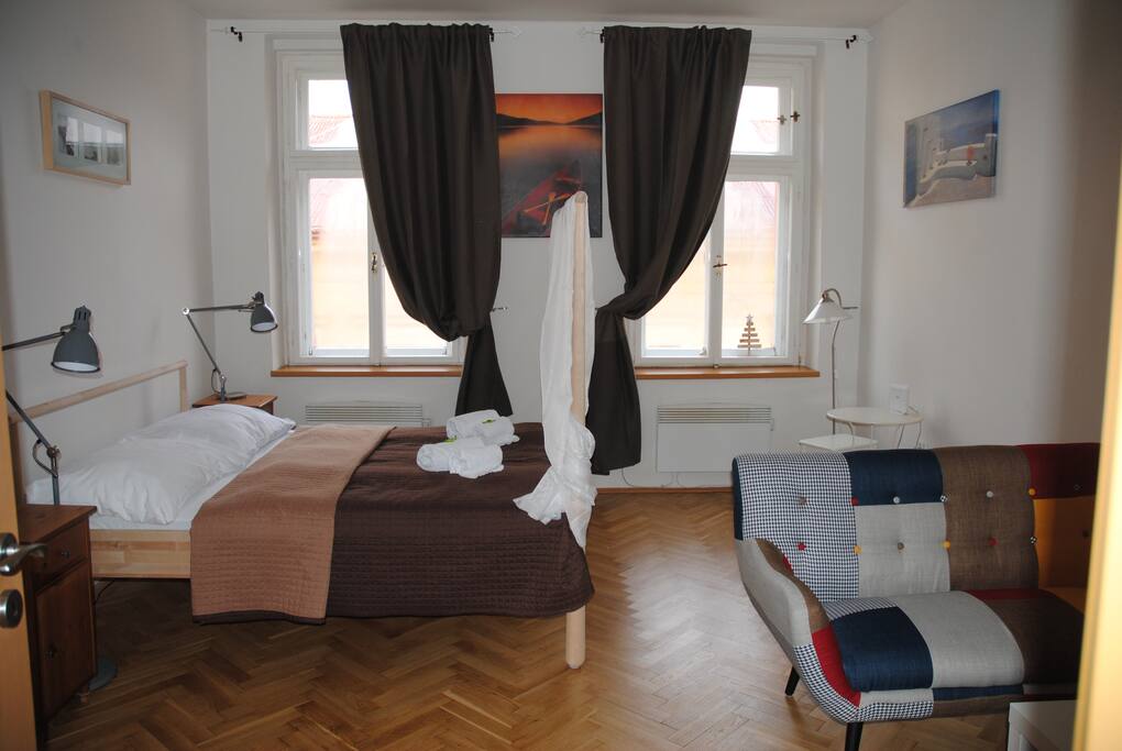 Apartment - bed and living space
