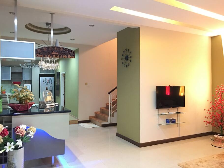 Living room, Mini bar, Dining area