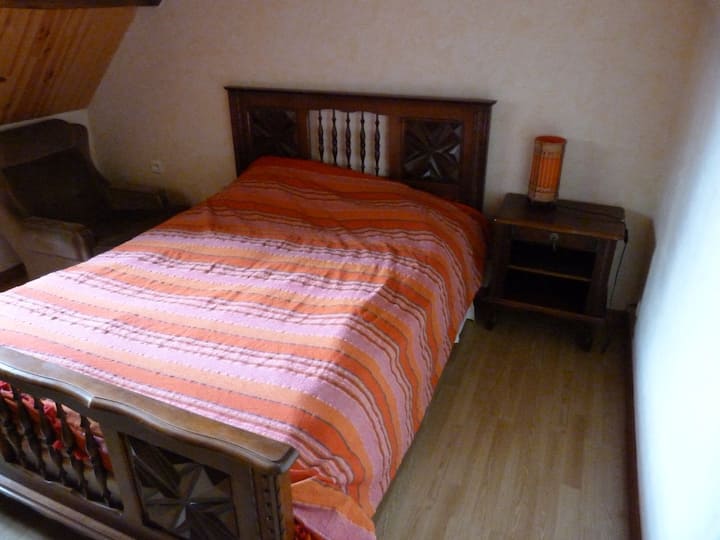 Chambre 2 à l'étage