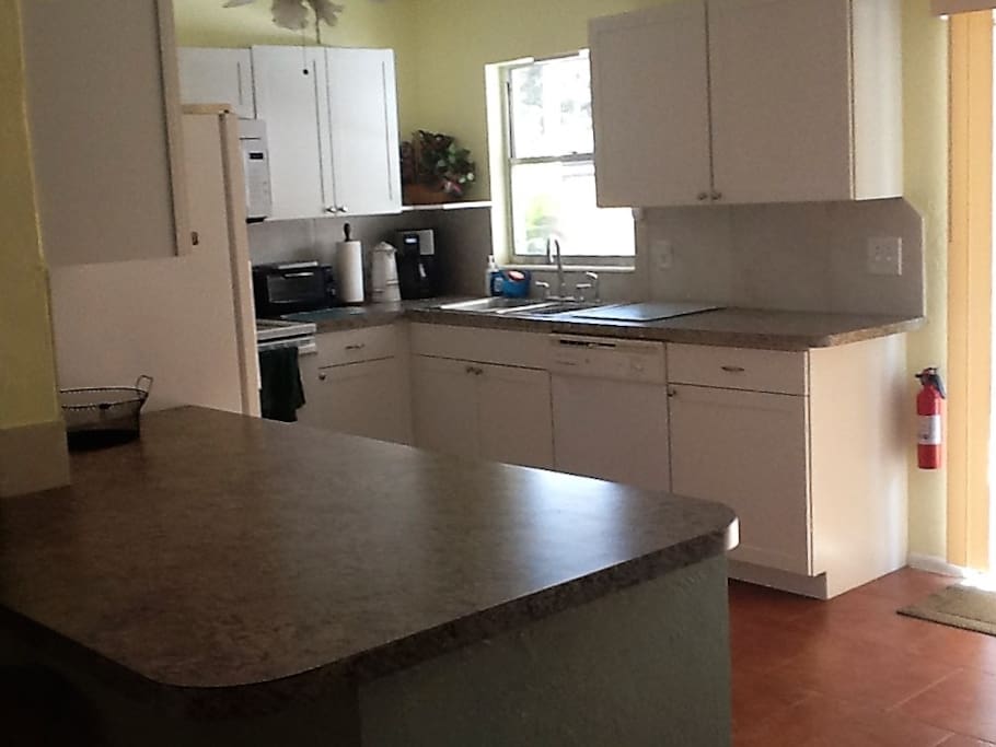 Kitchen is fully equipped ,lots of counter space with breakfast bar
