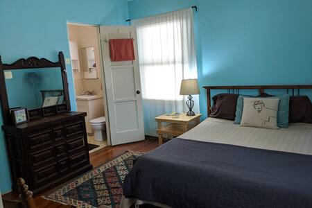 Private Entrance to Private Suite with Kitchenette