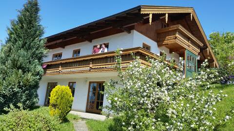 Haus Leopold (Haupthaus 4 DZ-8 Pers.)