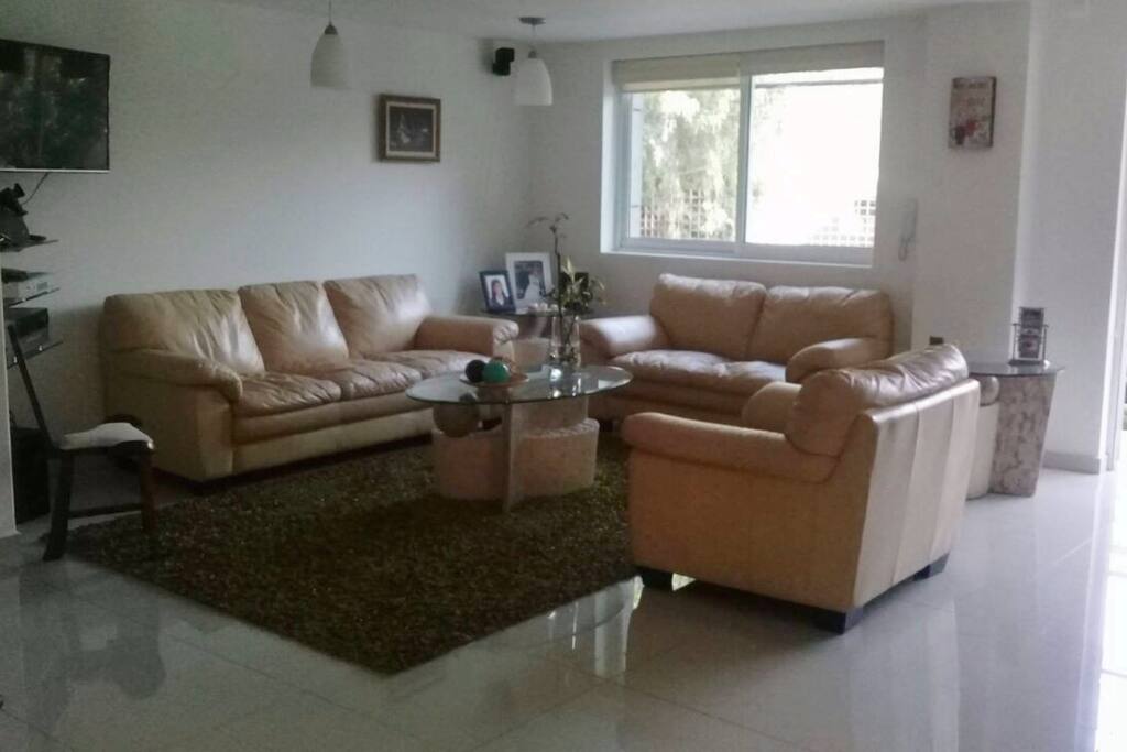 Sala con Tv compartida