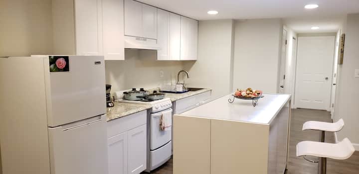 Beautiful 2 bdr near National Harbor free parking