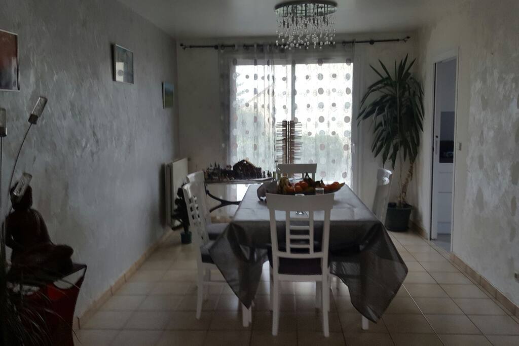 SALLE A MANGER