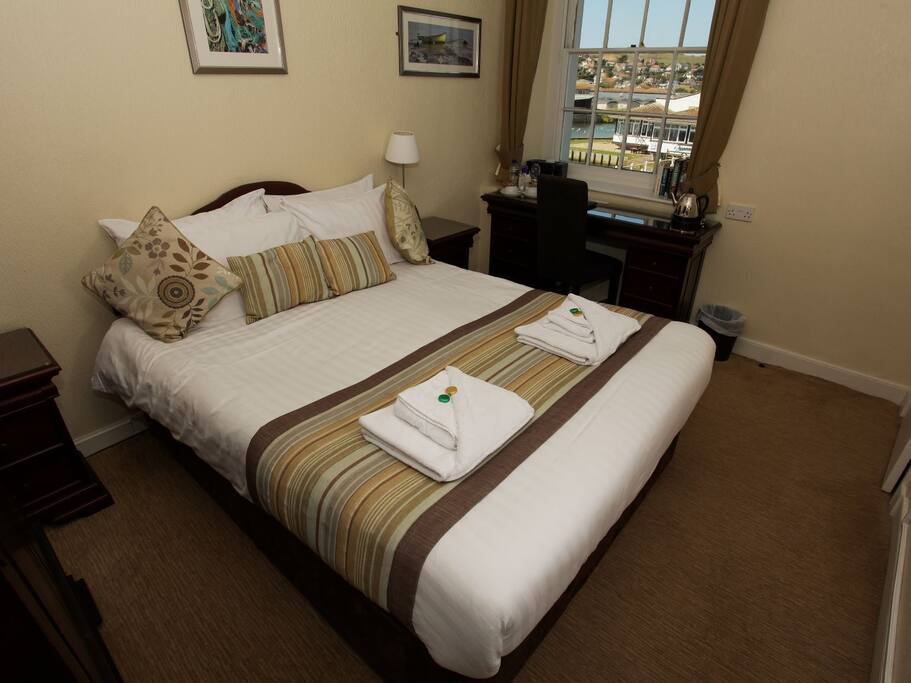 Room 5