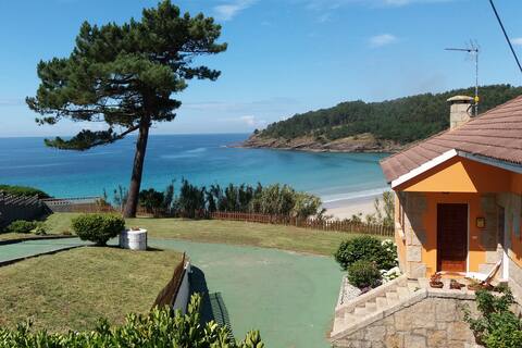 Chalet in Sanxenxo, above Canelas beach