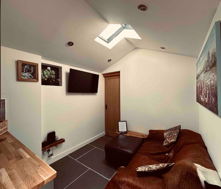 The Nook . One Bedroom Tiny Home, Nr Hay-on-wye. - Hay-on-Wye