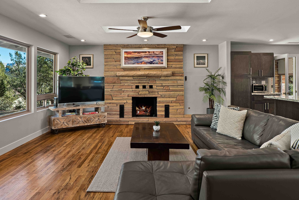 Top performing Airbnb: Mid-century Modern Sedona Views Heated Pool in Sedona