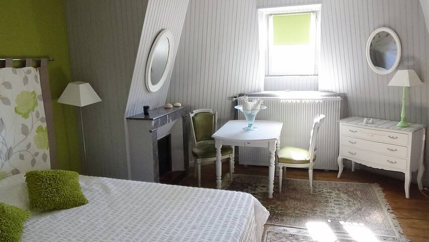 Family suite 1 km from Futuroscope (2 to 5 pers.)
