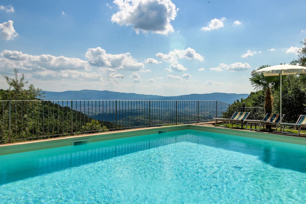 Our building 3br 2ba Tuscany shared pool