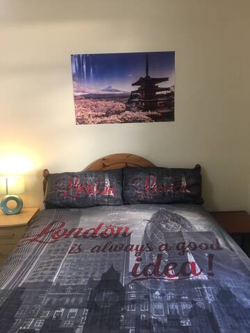 St. Andrew, newly refurbished double bedroom