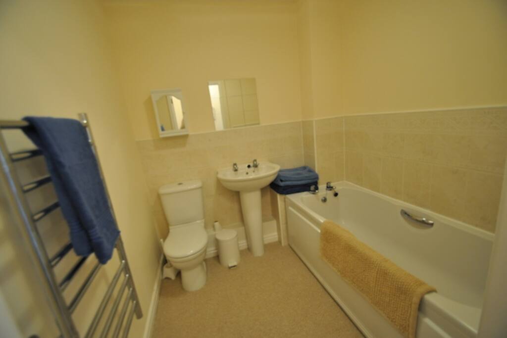 Main Bathroom