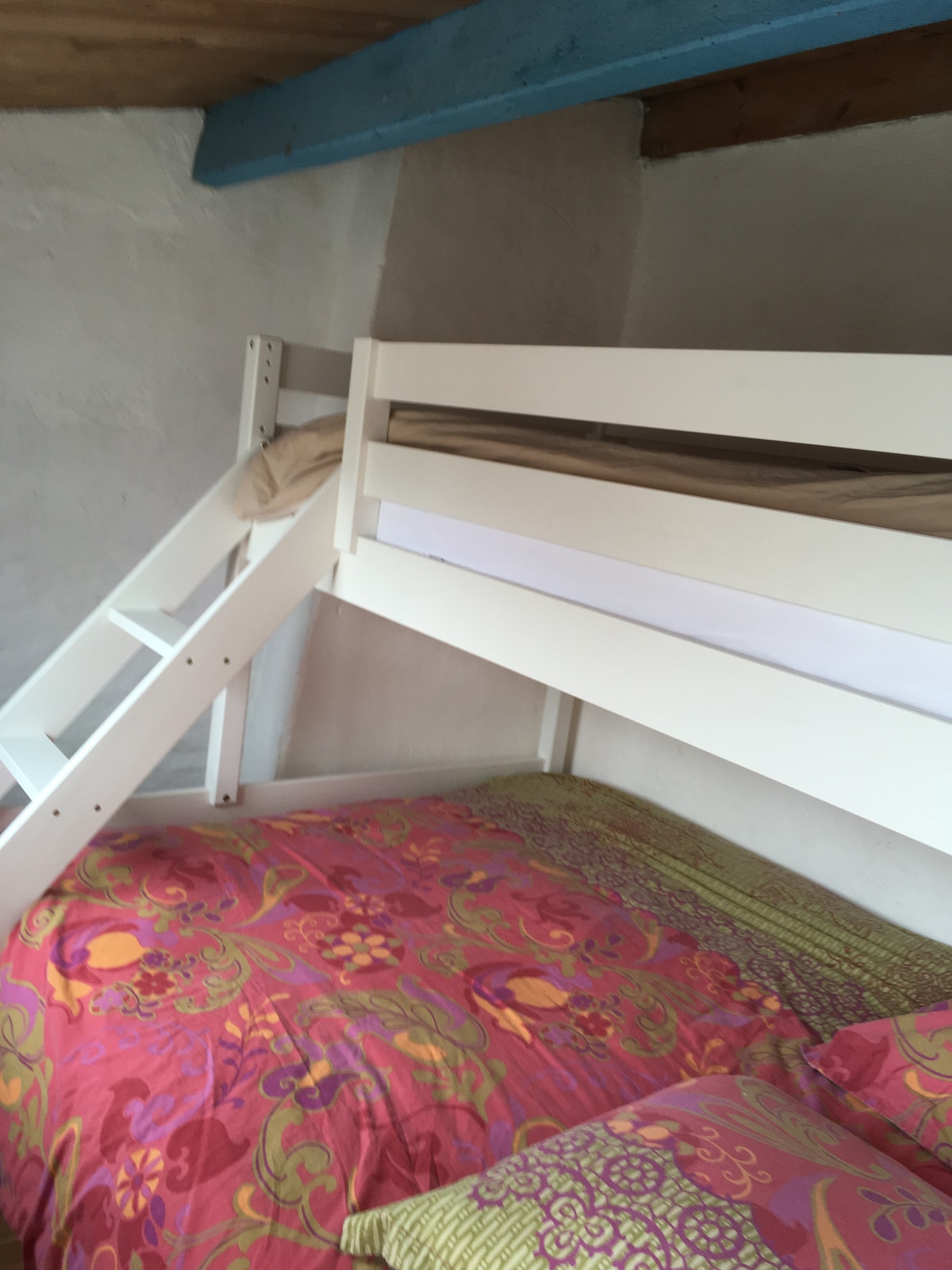 V chate sa vyspia 3 osoby