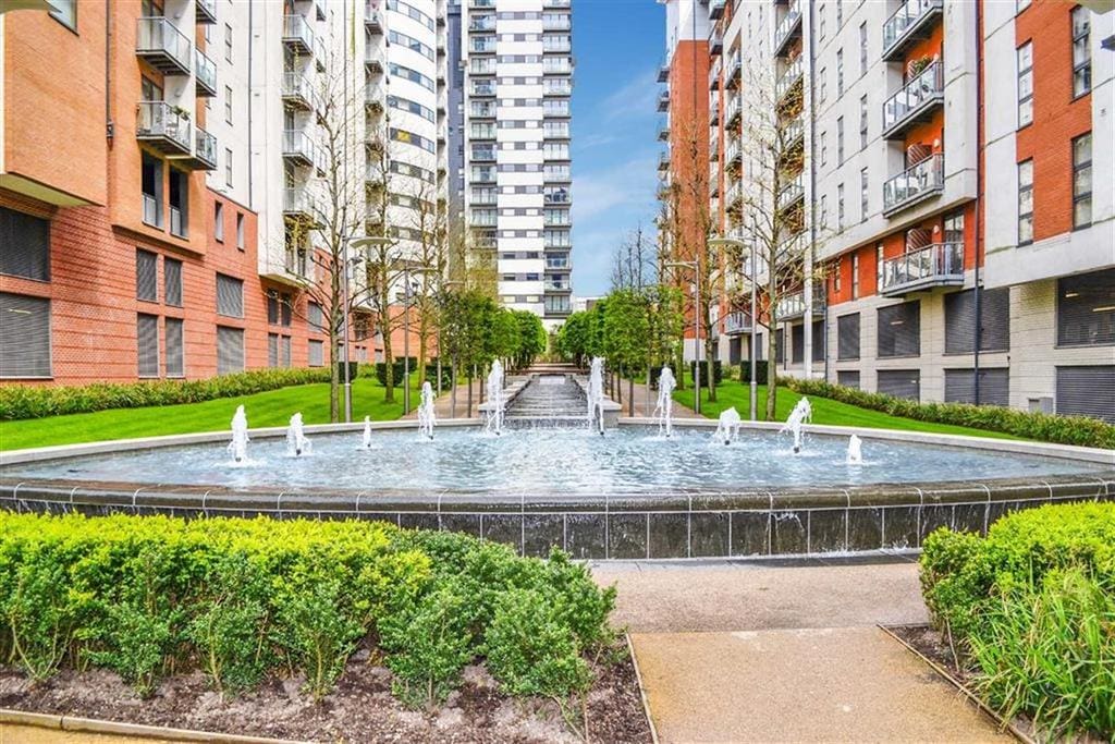 Spectacular Water Fountain