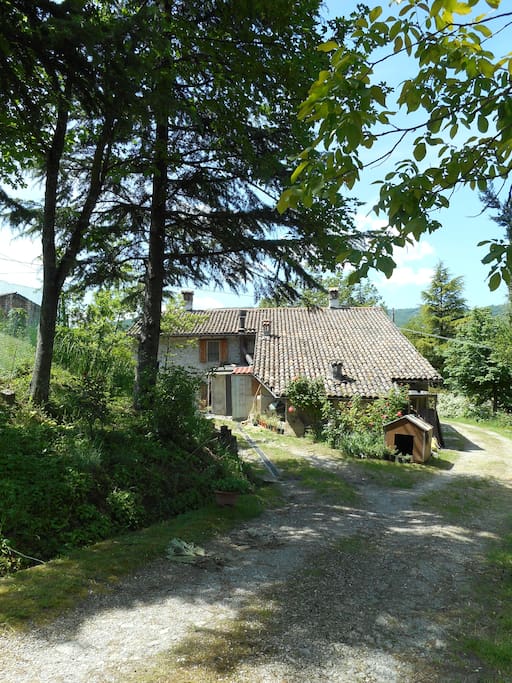 ci avviciniamo alla casa