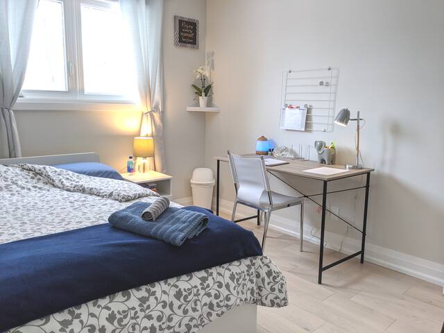 Home Sweet Home (10 Mins to Square One)