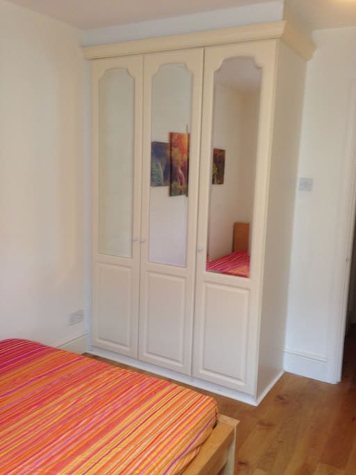 Fitted wardrobe, plenty of space to hang your clothes