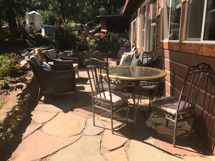 Relaxing Patio and Fire pit