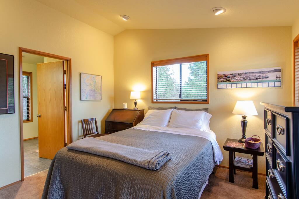 Your room and private bath.