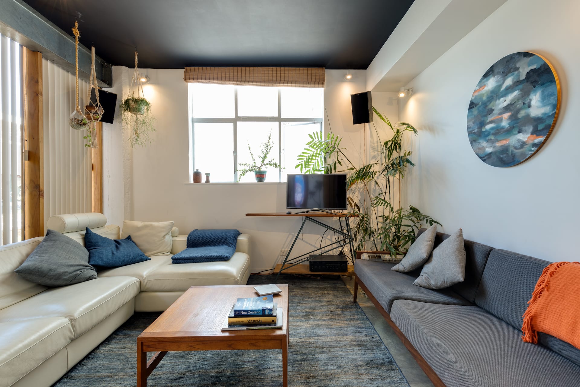 Cuba Mall Apartment with free Carpark