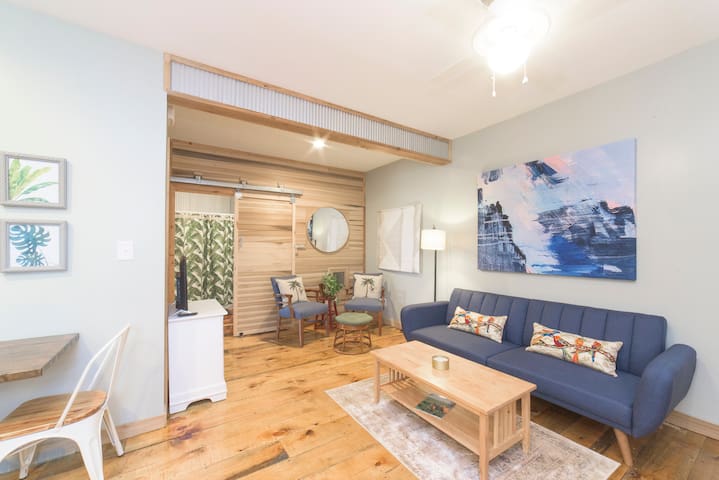 New! Downtown Apartment: Walk to Rupp, UK & More