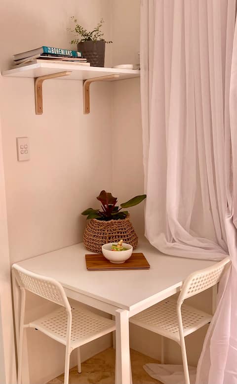 Popular Airbnb listing: Leafy & Courtyard Studio in Manly