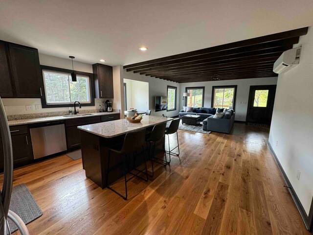 New home with privacy and views gallery image 5