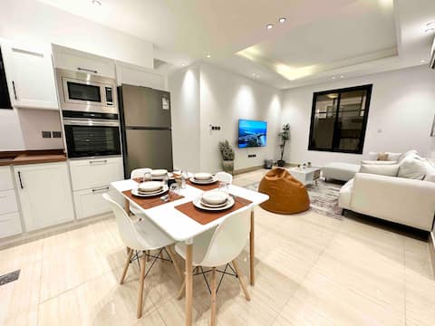 Luxurious Stay| Hittin