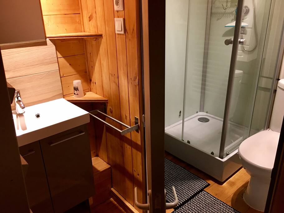 Le coin lavabo / SDB / toilettes