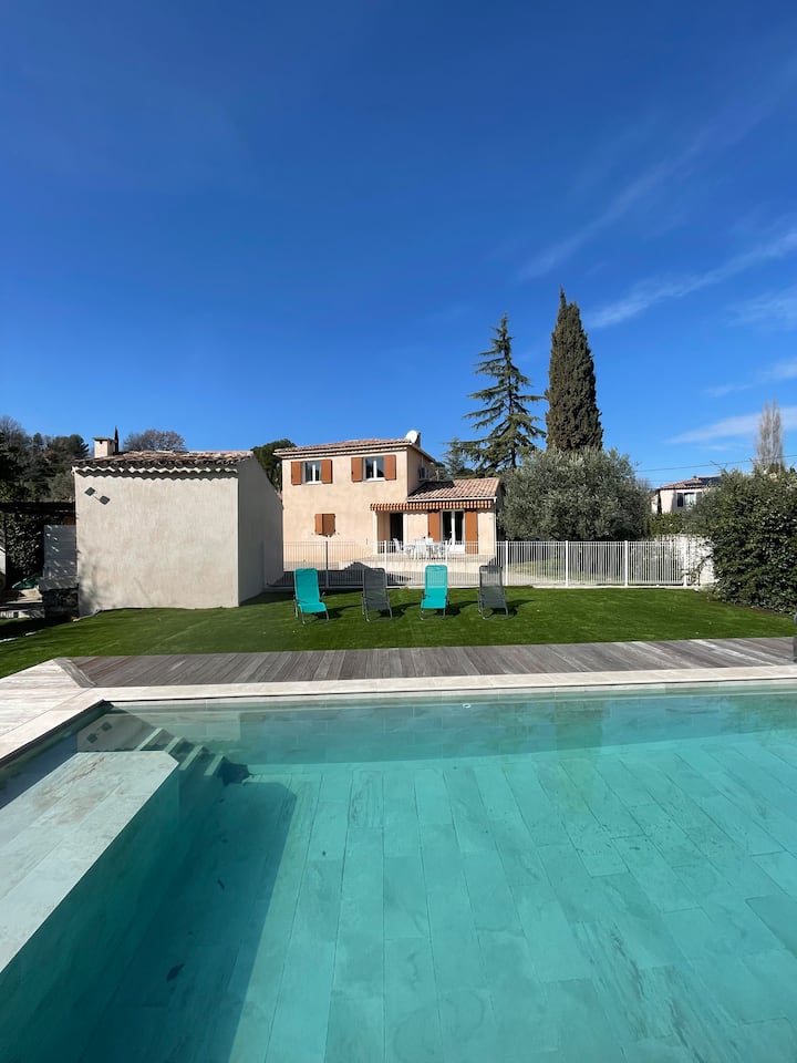 Havre De Paix En Provence : Maison Avec Piscine - Salernes
