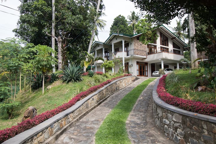 Raya Holiday Villa Kandy Houses For Rent In Kundasale Central Province Sri Lanka Raya Holiday Villa Kandy Houses For Rent In Kundasale Central Province Sri Lanka