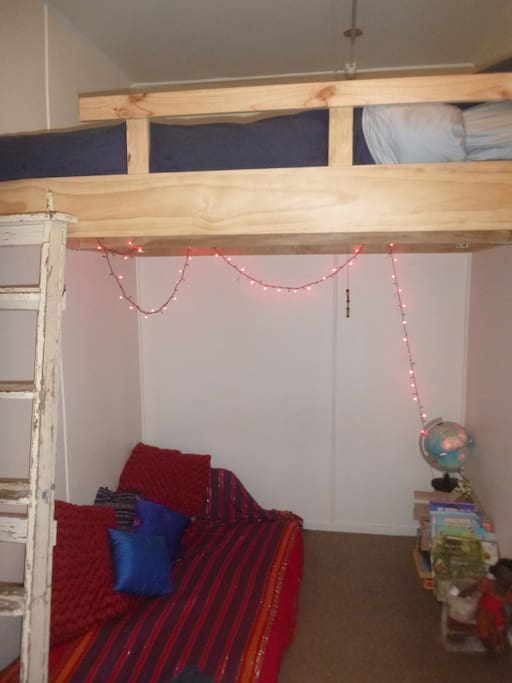 Double loft futon with single underneath