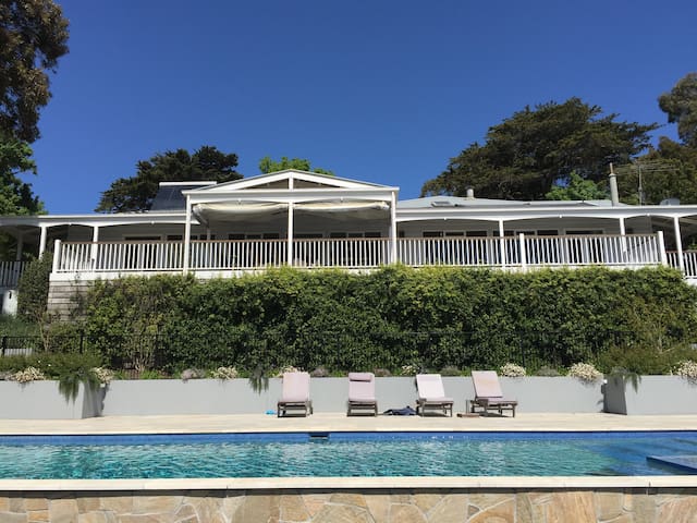 LionsGate – Luxury Family Resort