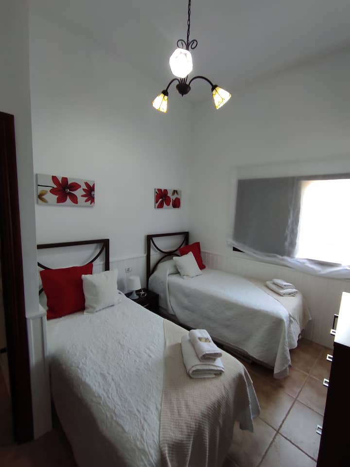 غرفة النوم 1