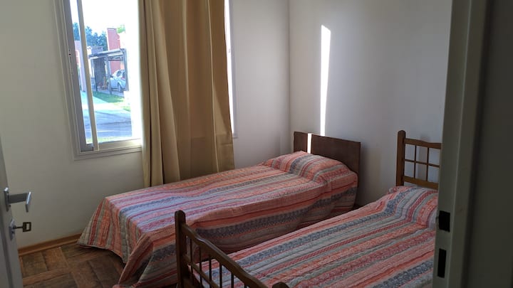 חדר עם 2 מיטות