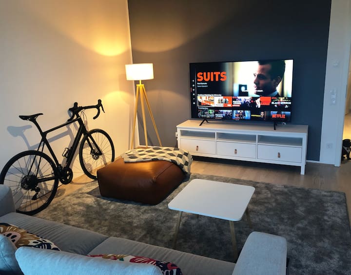 Modern Apartment For 2 - King Bed, Free Parking - Feldkirchen