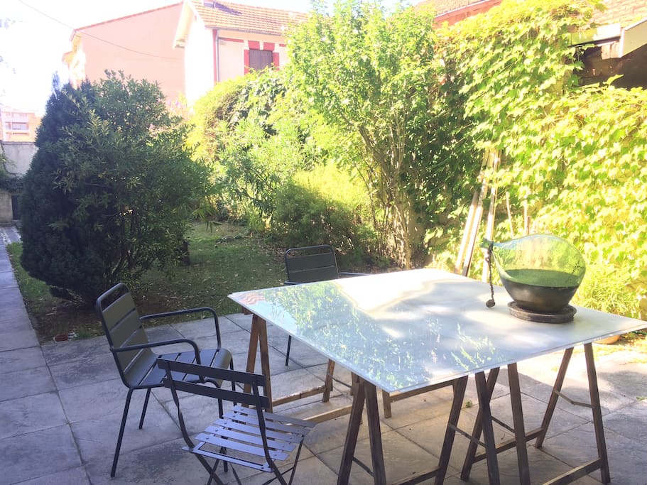 terrasse de 30 m² à l'abri des regards