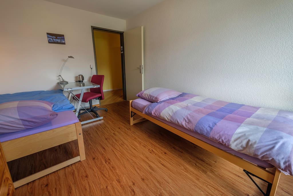 Zimmer 1 mit 2 Einzelbetten