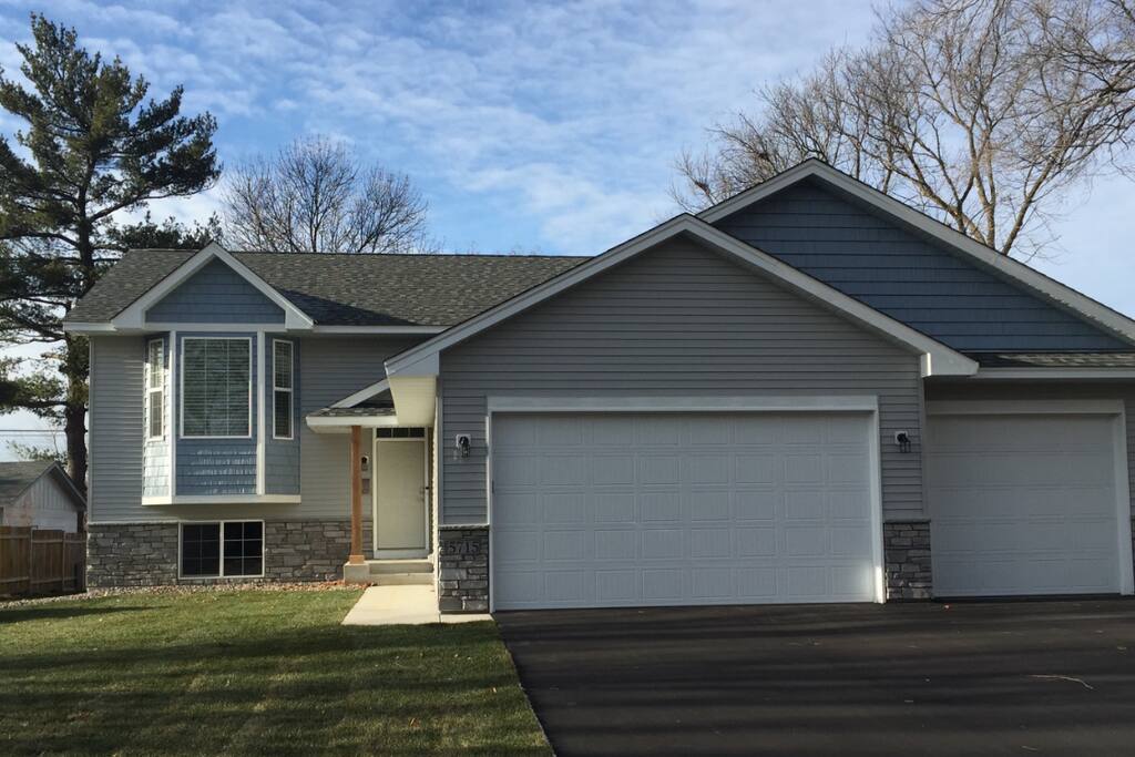 House was built in 2015.