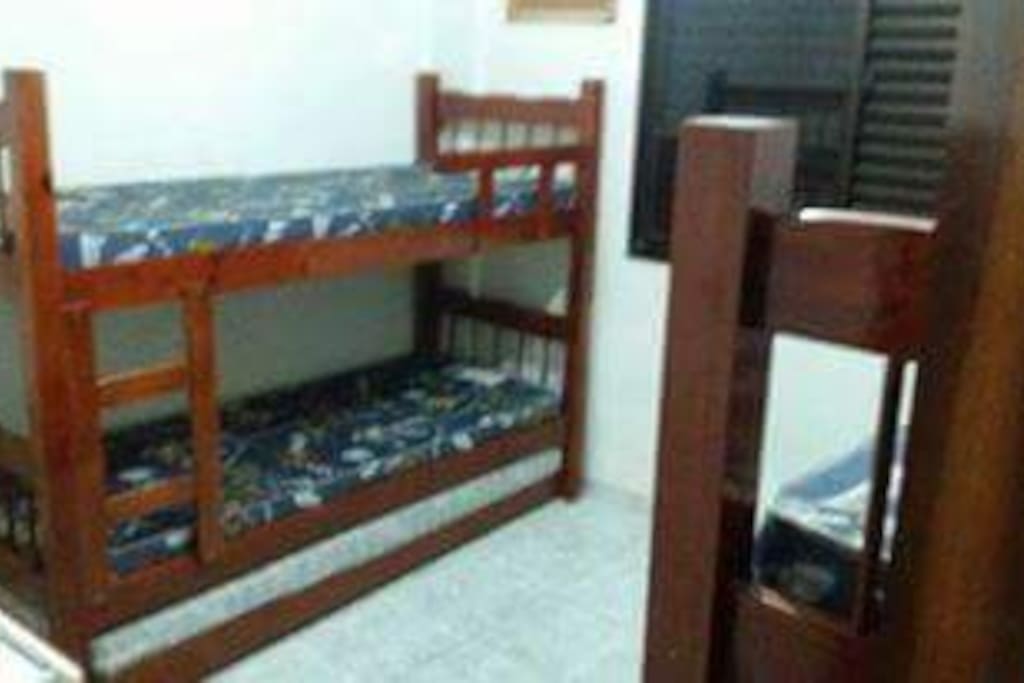 Quarto com beliche