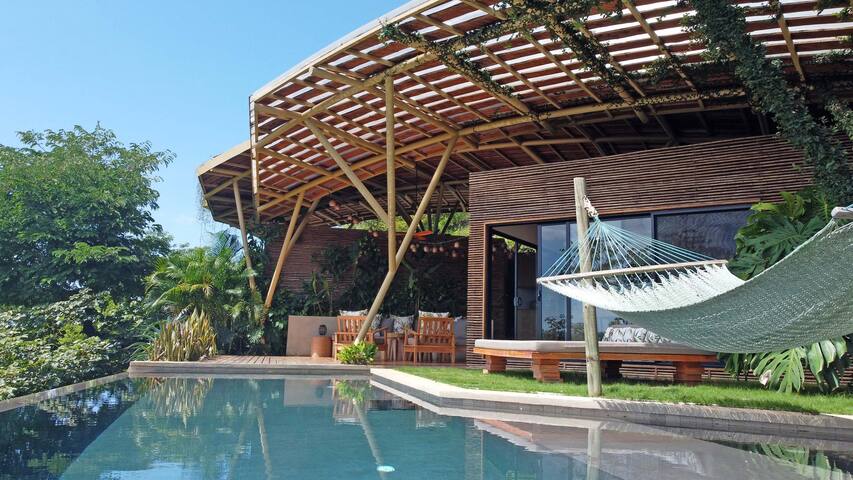 The jungle Luxury -Secure -Villa cimatella l