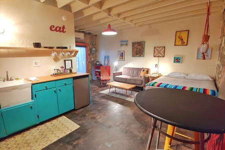 Beautifully Designed Casita Aurora, Art Oasis