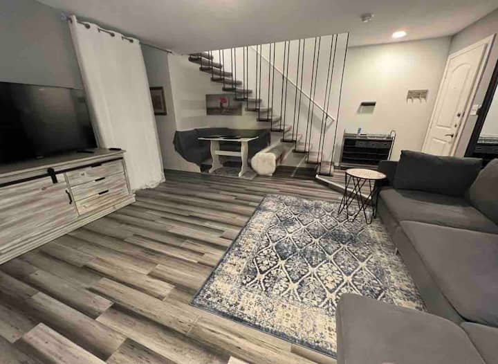 4beds/2br/1,5bth.cool,modern Place, Nice Location! - Houston, TX