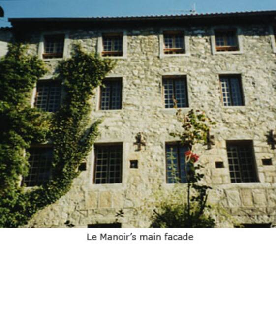 Le Manoir Main Facade