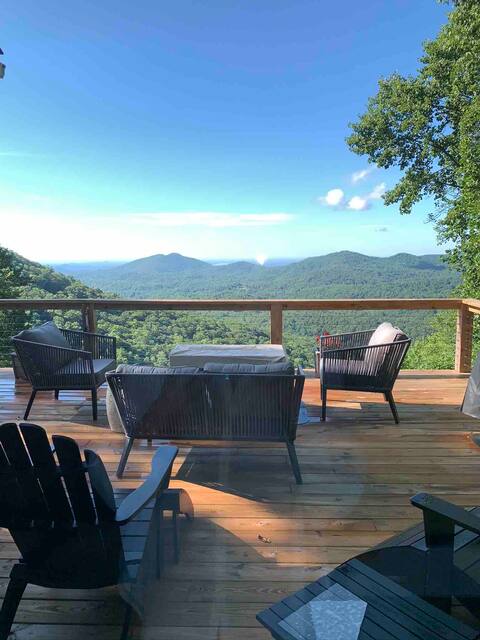High Heaven! A Mountain top dream home on 13 acres