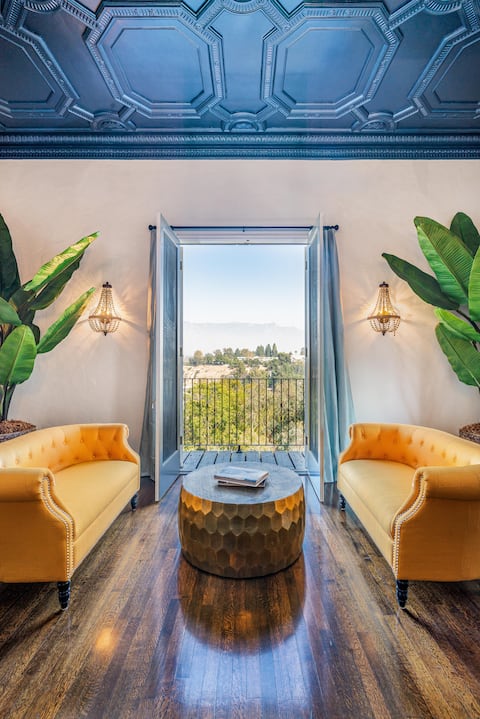 Successful Airbnb property: Historic Spanish Retreat - Rose Bowl! in Pasadena